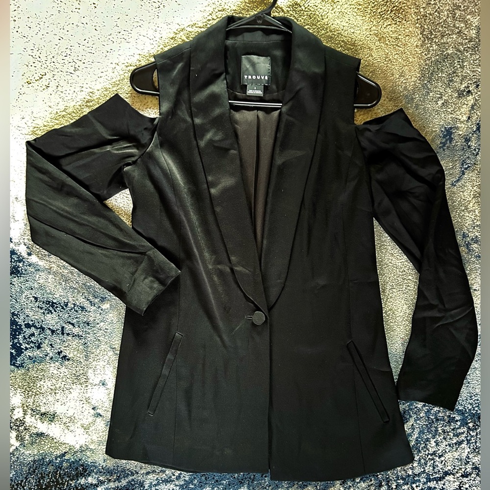 Cold Shoulder Blazer Jacket - Picture 2 of 4